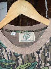 Load image into Gallery viewer, Mossy Oak Greenleaf Shirt (M) 🇺🇸