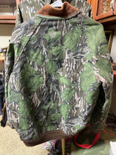 Load image into Gallery viewer, 90’s Mossy Oak Fall Foliage x Full Foliage Reversible Bomber (M)🇺🇸