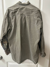 Load image into Gallery viewer, 90’s Mossy Oak Fall Foliage Companions Remington Racing Shirt (L/XL) 🇺🇸
