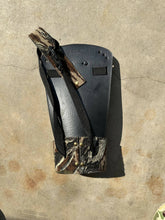 Load image into Gallery viewer, Vintage Mossy Oak Treestand Camo Quiver