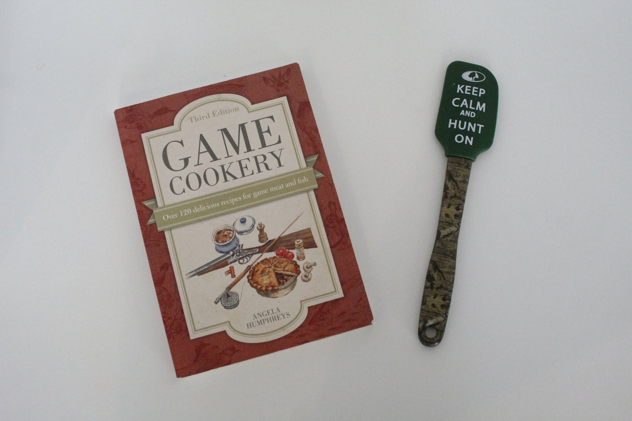 Game Cookery Cookbook and Mossy Oak Spatula