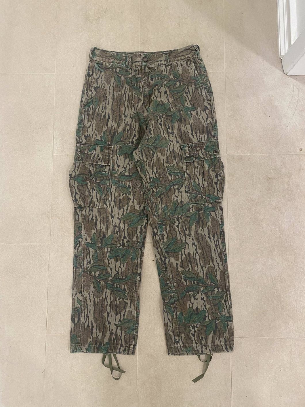 Vintage Mossy Oak Green Leaf Pants