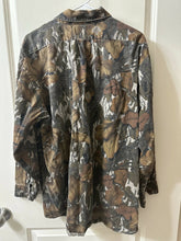 Load image into Gallery viewer, 90’s Vintage Mossy Oak Fall Foliage Shirt (L/XL) 🇺🇸