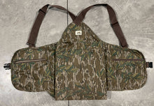 Load image into Gallery viewer, 90’s Duxbak Mossy Oak Greenleaf Strap Vest (L/XL)🇺🇸