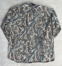 Load image into Gallery viewer, Original Key Mossy Oak Treestand Button Down Shirt (XXL) 🇺🇸