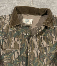 Load image into Gallery viewer, 90’s Mossy Oak Greenleaf Corduroy Collar Jacket (M) 🇺🇸