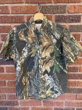 Load image into Gallery viewer, Browning Ladies Button Down Camo Shirt Women&#39;s Size Medium