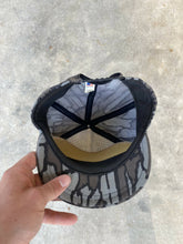 Load image into Gallery viewer, Vintage Trebark Shortbill Snapback
