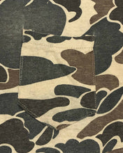 Load image into Gallery viewer, Vintage 90s Duck Camo Pocket Tee (M)🇺🇸