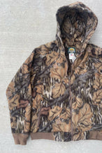 Load image into Gallery viewer, Cabela’s Mossy Oak Fall Foliage Fleece Jacket (S/M)