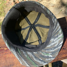 Load image into Gallery viewer, Realtree Jones Hunting Cap