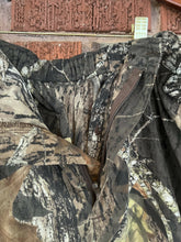 Load image into Gallery viewer, Lightweight Red Head Brand Convertible Pants Mossy Oak Breakup Adult Size L