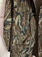 Load image into Gallery viewer, Mossy oak 3 pocket jacket (M)