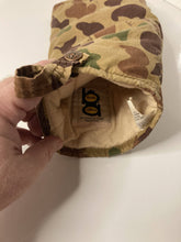 Load image into Gallery viewer, Rare Bob Allen Ducks Unlimited Shooters Calling Mitt🇺🇸