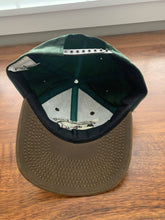 Load image into Gallery viewer, Millwood Lodge waxed hat