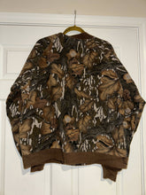 Load image into Gallery viewer, 90’s Mossy Oak Fall Foliage Bomber Jacket (XL) 🇺🇸