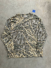 Load image into Gallery viewer, Vintage Mossy Oak Shadow Grass Henley (XXL)
