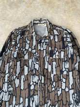 Load image into Gallery viewer, Vintage Cabela’s Wool Trebark Camo Button Up (M)