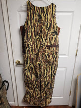 Load image into Gallery viewer, Vintage Cabelas Goretex Ducks Unlimited Insulated Bibs USA MADE!