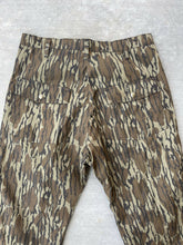 Load image into Gallery viewer, Gander Mountain Mossy Oak Bottomland Rainwear Pants (36x30)