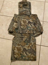 Load image into Gallery viewer, Vintage Woolrich Advantage Camo Turkey Vest