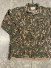 Load image into Gallery viewer, 90’s Mossy Oak Greenleaf Button Down Shirt (XL) 🇺🇸