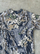 Load image into Gallery viewer, Vintage Mossy Oak Break Up Camo T-Shirt (M)