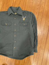 Load image into Gallery viewer, Vintage Cabelas Deer Embroidered Button Up Shirt (M)