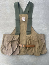 Load image into Gallery viewer, Filson Waxed Canvas Hunting Vest