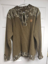 Load image into Gallery viewer, Mossy Oak Gamekeepers Sweater XL
