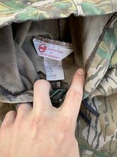 Load image into Gallery viewer, 90’s Mossy Oak Green leaf Lightweight Jacket (XL) 🇺🇸