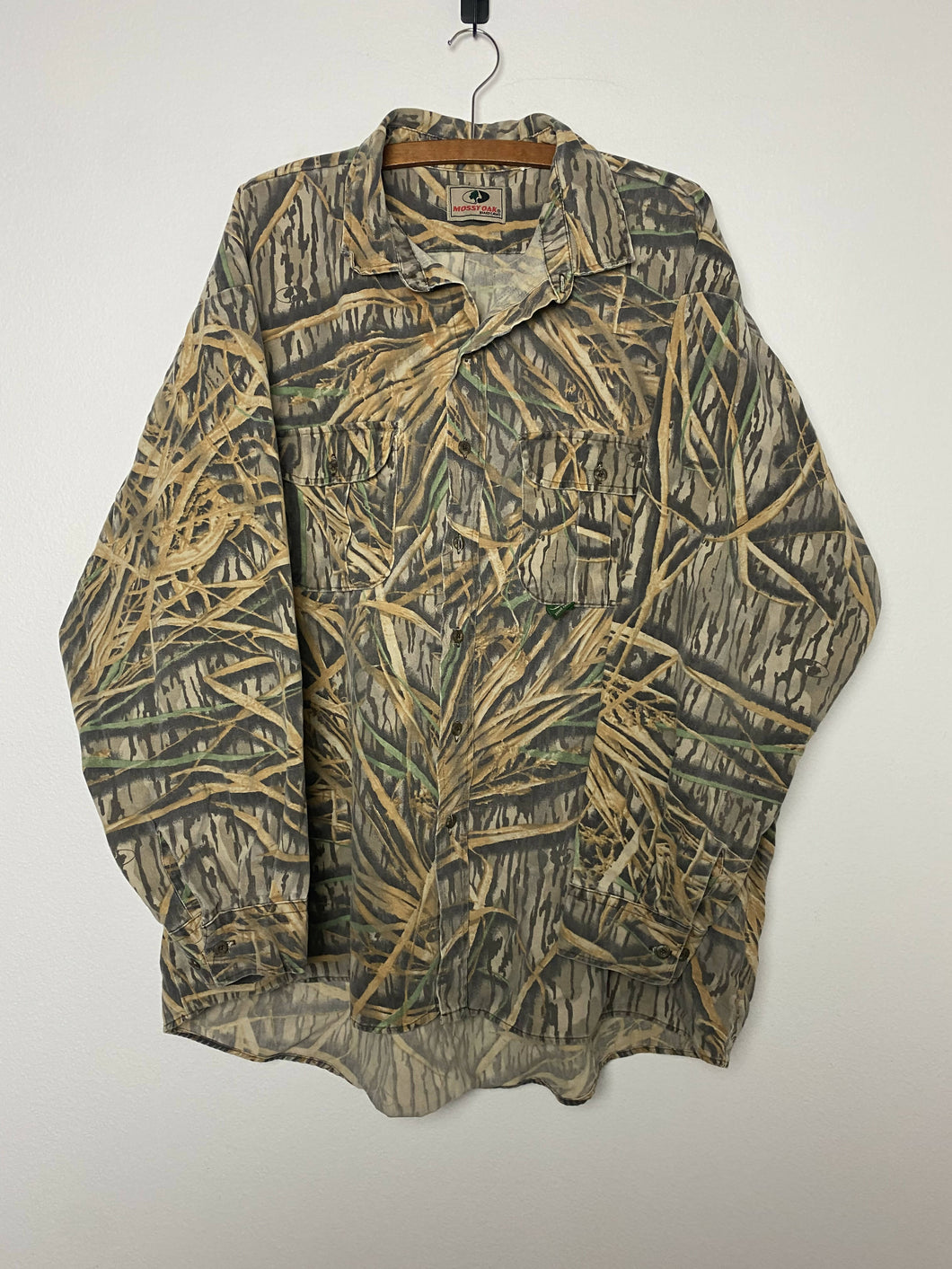 Vintage Mossy Oak Shadow Grass Chamois Button Up