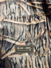Load image into Gallery viewer, Vintage Sawgrass camo duck jacket