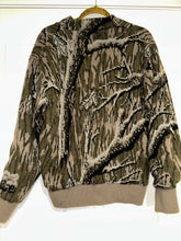 Load image into Gallery viewer, 90’s Mossy Oak Treestand Lined Knit Sweater (L) 🇺🇸