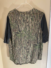 Load image into Gallery viewer, Team Realtree Baseball Jersey (L)🇺🇸