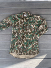 Load image into Gallery viewer, NWOT Vintage Mossy Oak button up (M)