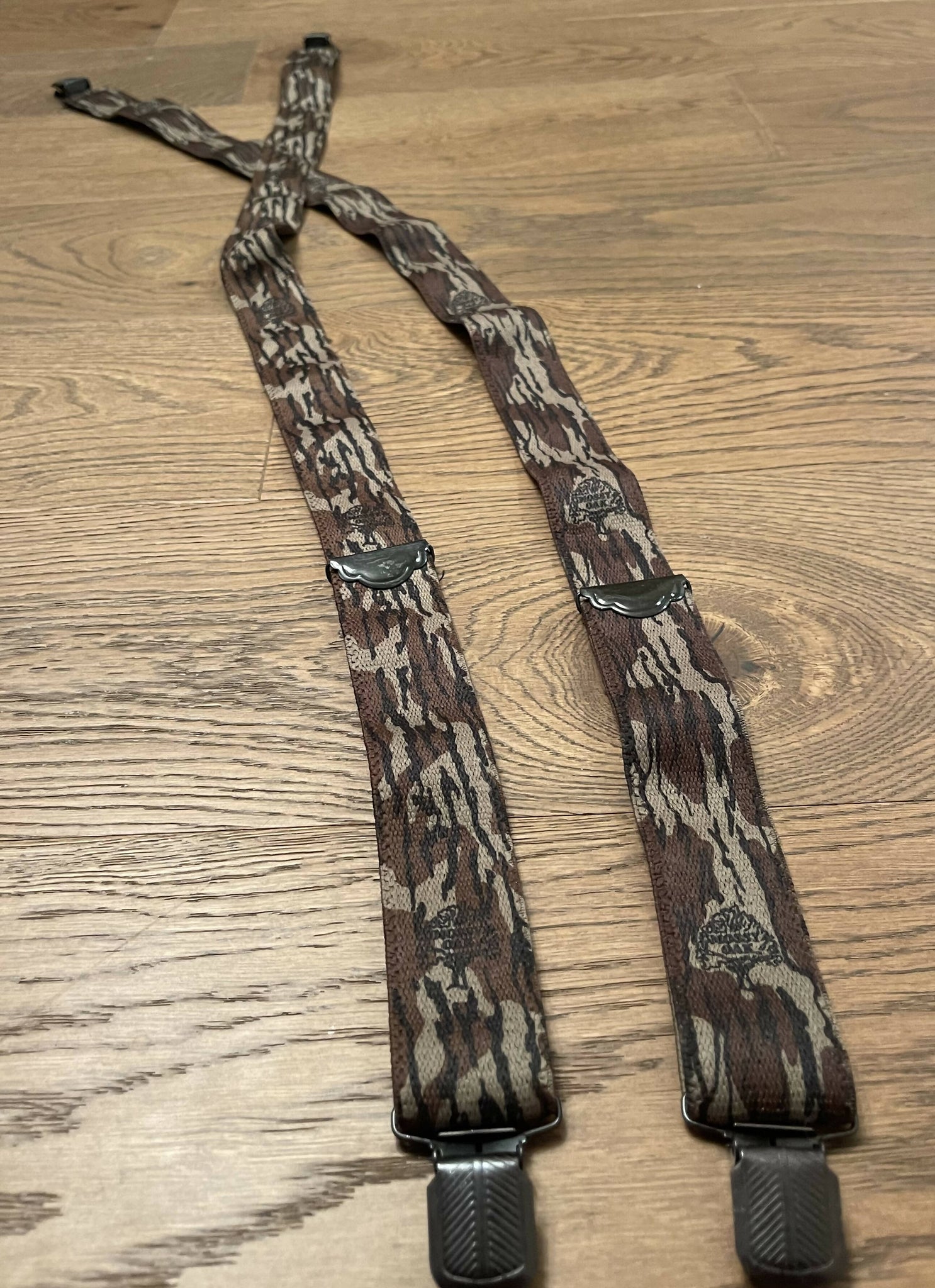 Mossy Oak Bottomland Suspenders Camoretro Mossy Oak Bottomland Suspenders Camoretro