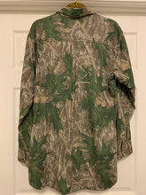 Load image into Gallery viewer, Mossy Oak Shadowleaf LS Button Up