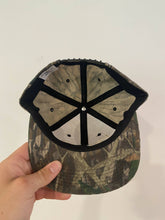 Load image into Gallery viewer, Vintage Davison Mossy Oak ShadowLeaf Snapback