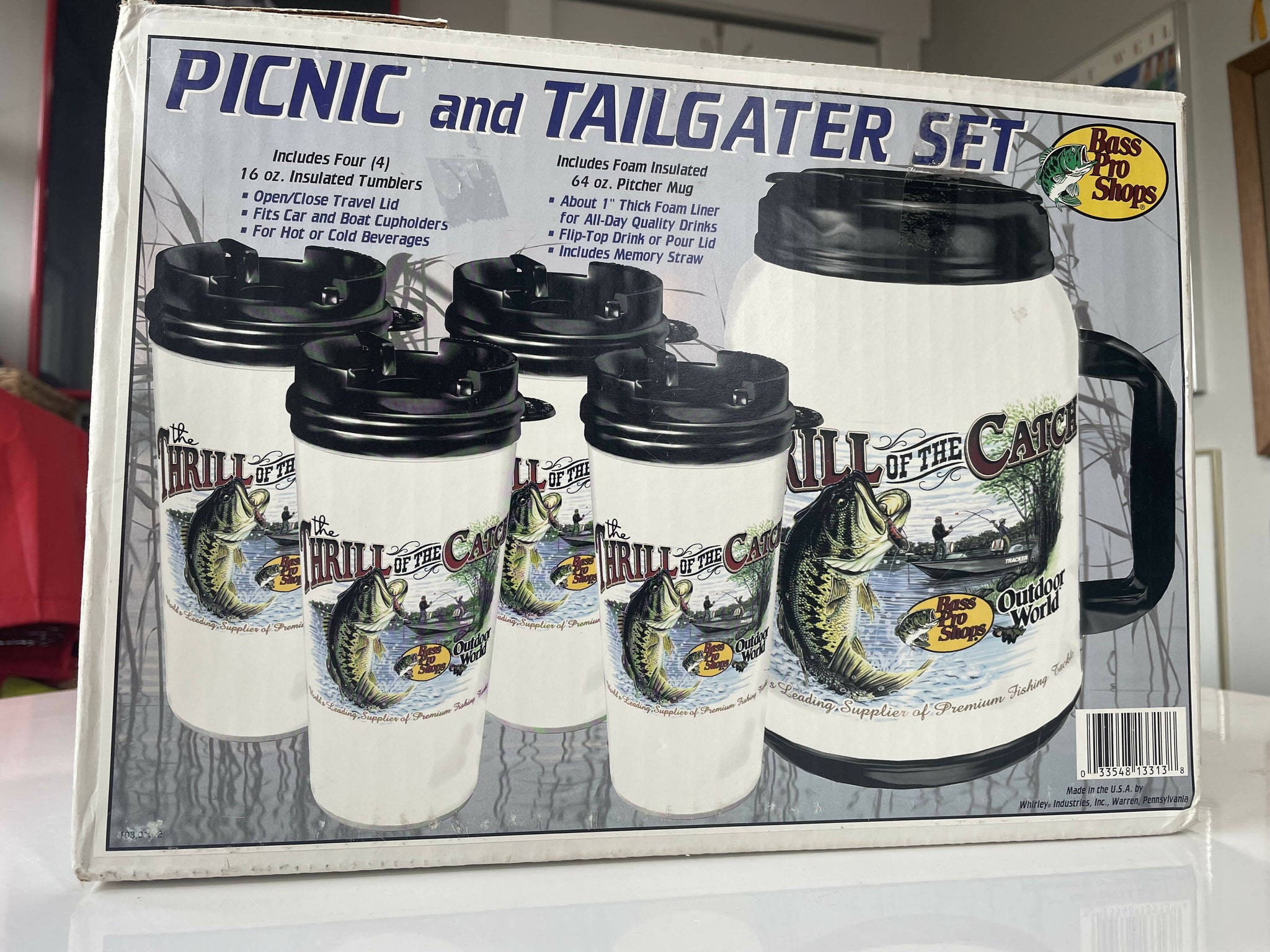 Bass Pro Shops Cup Set