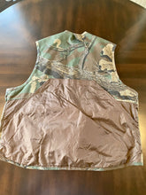 Load image into Gallery viewer, Vintage 90s Dove/Field Vest (L/XL)