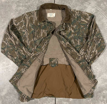 Load image into Gallery viewer, 90’s Mossy Oak Greenleaf Corduroy Collar Jacket (M) 🇺🇸