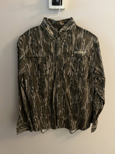 Nomad NWTF Mossy Oak Bottomland Button down size Medium