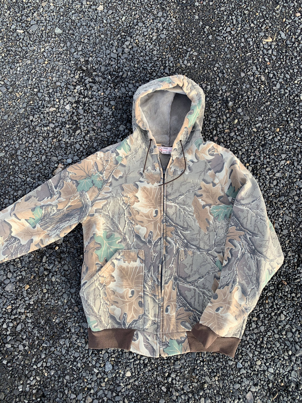 Vintage Walls Insulated Hoodie (S/M)