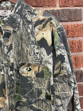 Load image into Gallery viewer, DU Mossy Oak Hunter's Refuge Shirt Adult Size XL