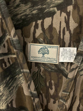 Load image into Gallery viewer, Mossy Oak Treestand turkey vest w seat (XXL) 🇺🇸