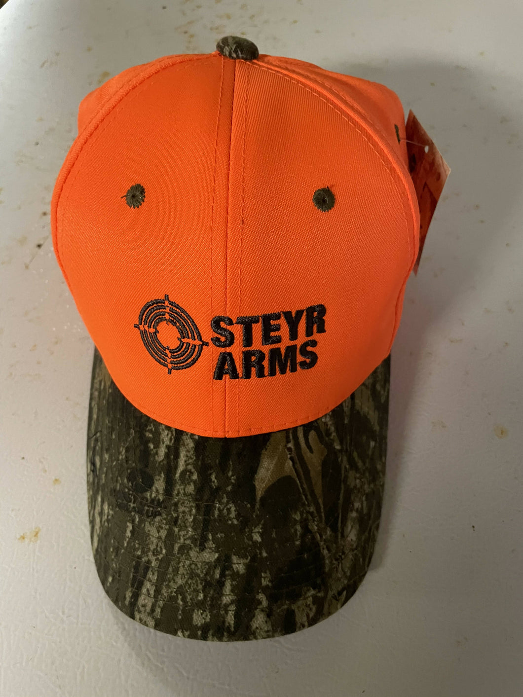 Steyr Arms Camo / Orange Hat