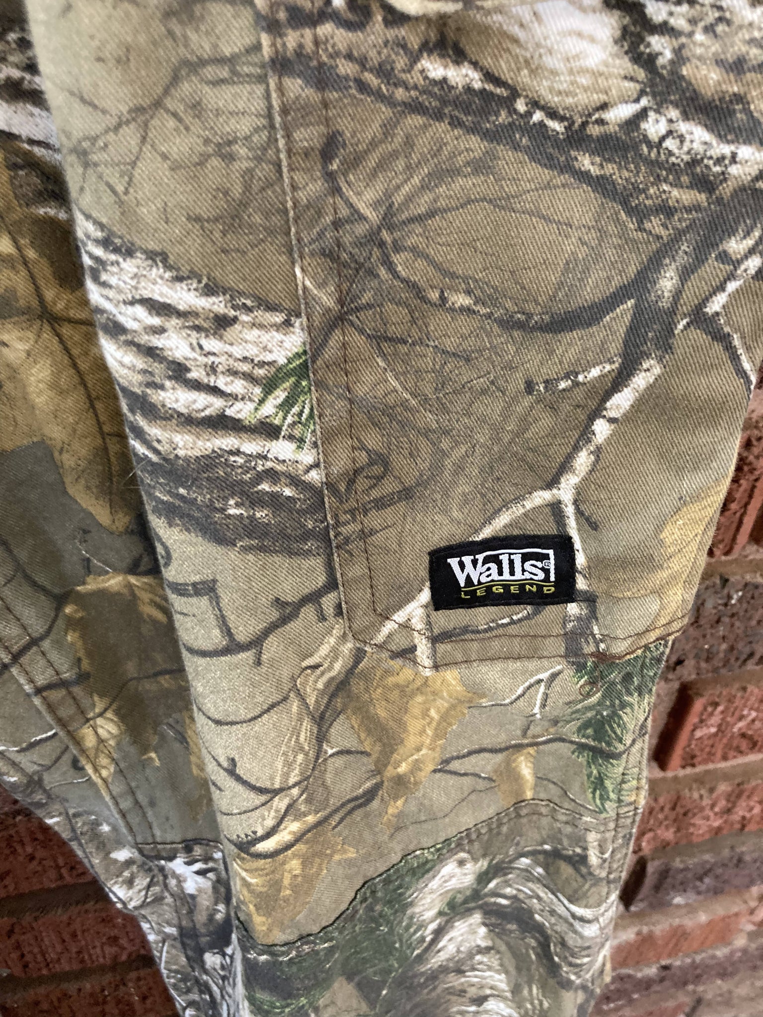 Walls hot sale camo pants