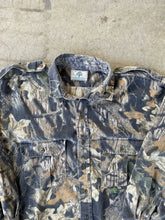 Load image into Gallery viewer, Vintage Mossy Oak Break Up Lightweight Button Up (XL)