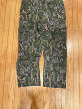 Load image into Gallery viewer, Vintage Mossy Oak Full Foliage Camo Pants (L) 🇺🇸